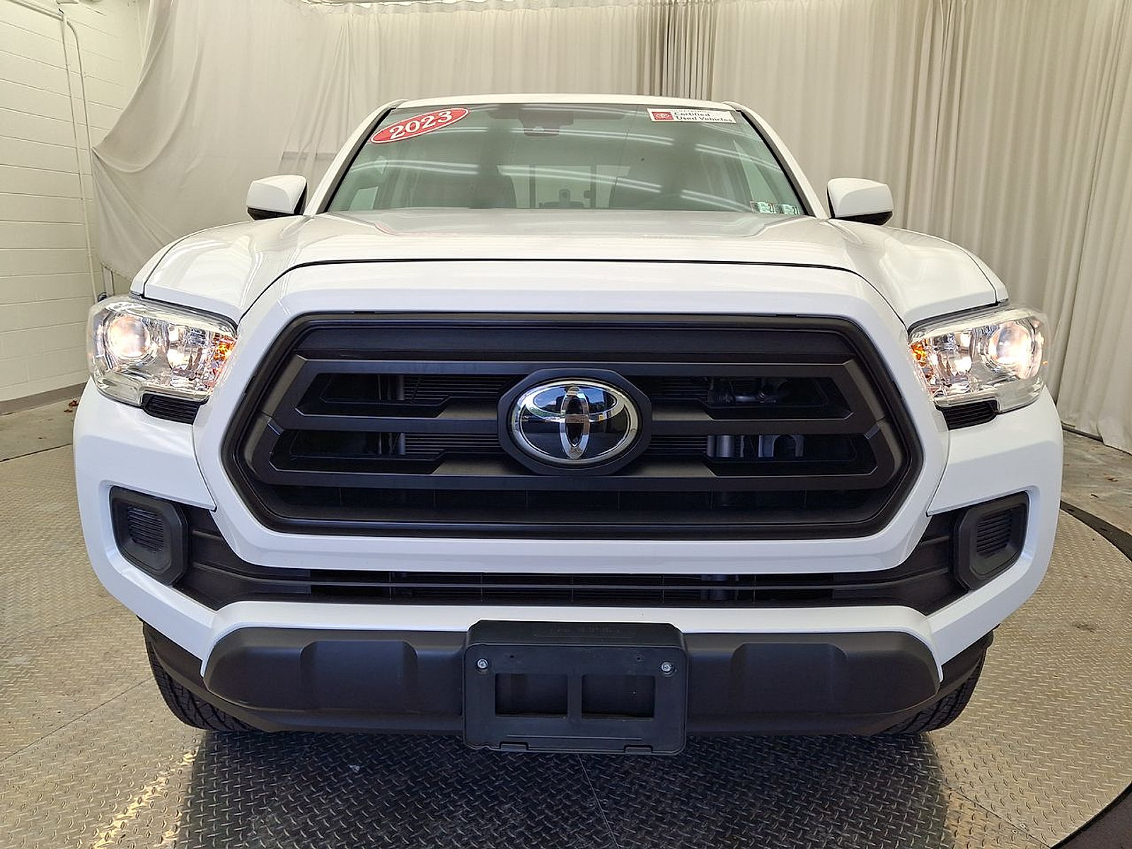 Certified 2023 Toyota Tacoma SR AWD/4WD image 32