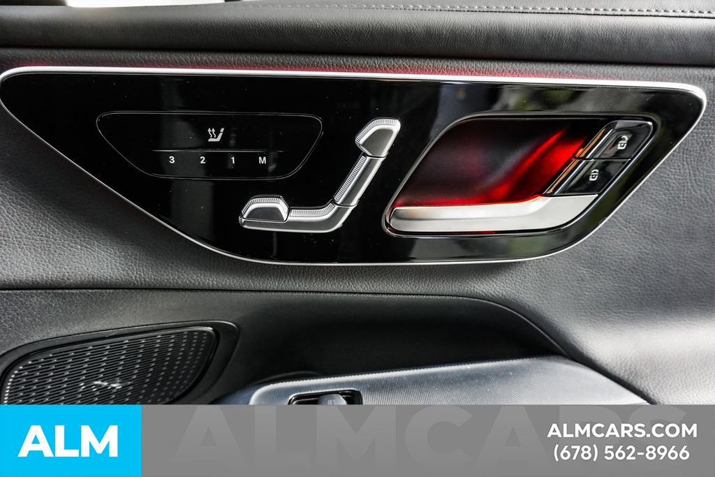 Used 2024 Mercedes-Benz GLC 300 4MATIC w/ AMG Line image 44