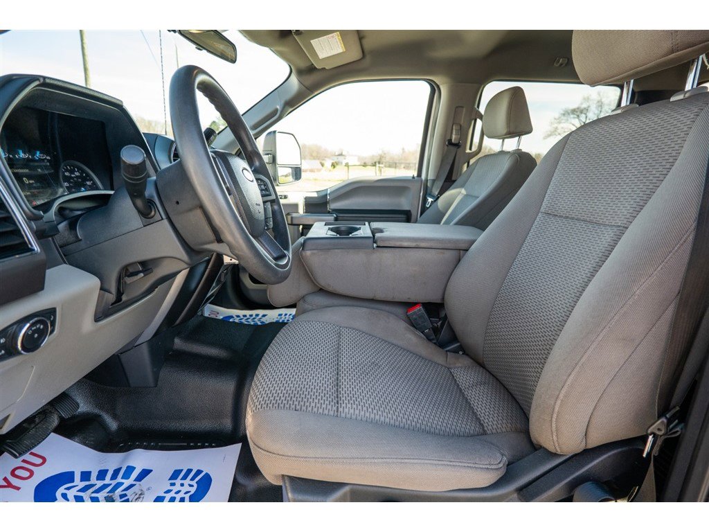 Used 2022 Ford F450 XLT w/ Camper Package image 13