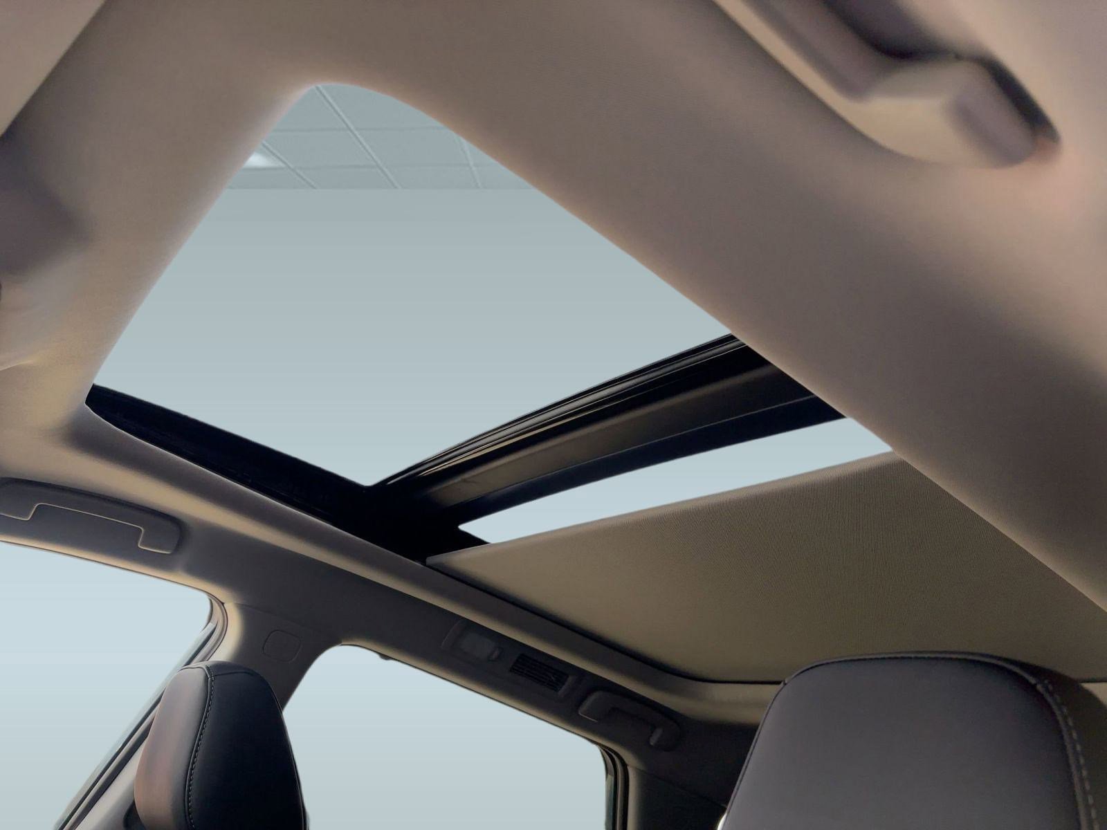 New 2026 Nissan Pathfinder Platinum image 14