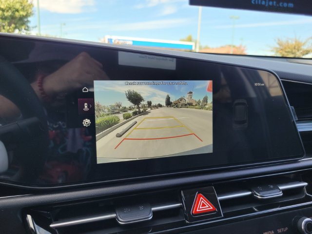 New 2026 Kia Niro EX FWD image 10