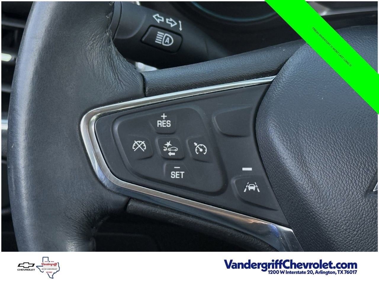 Used 2017 Chevrolet Malibu LT w/ Leather Package FWD image 12
