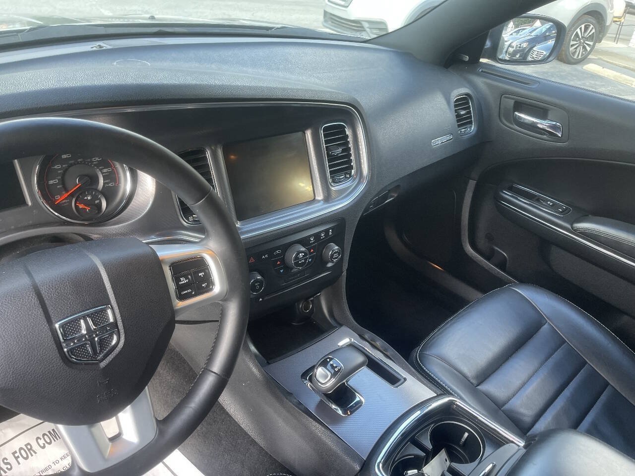 Used 2014 Dodge Charger SXT Plus RWD image 14