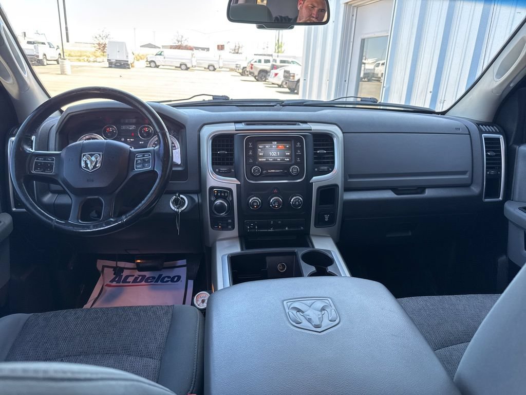 Used 2015 RAM 1500 Classic SLT w/ Luxury Group AWD/4WD image 10