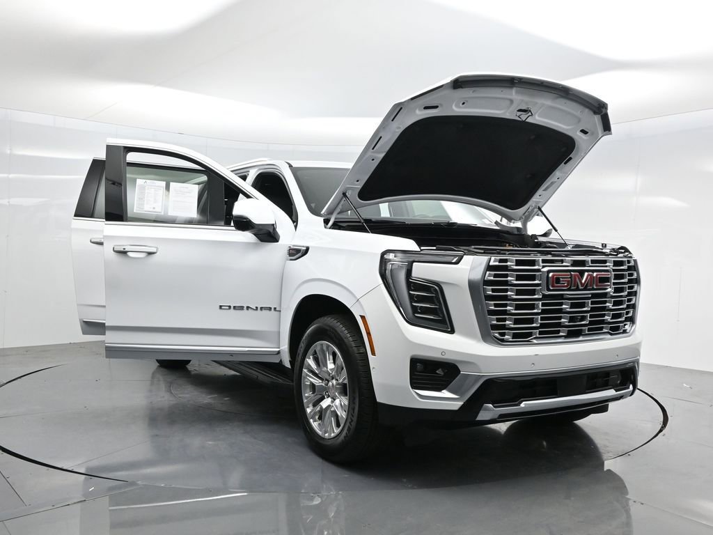 Used 2025 GMC Yukon XL Denali image 52