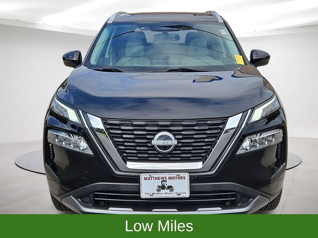 Used 2023 Nissan Rogue SL w/ SL Premium Package FWD image 2