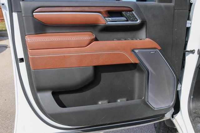 Used 2025 GMC Sierra 2500 Denali Ultimate image 10