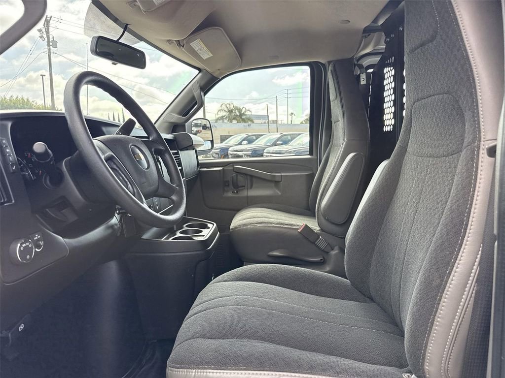 Used 2024 Chevrolet Express 2500 w/ Driver Convenience Package image 16