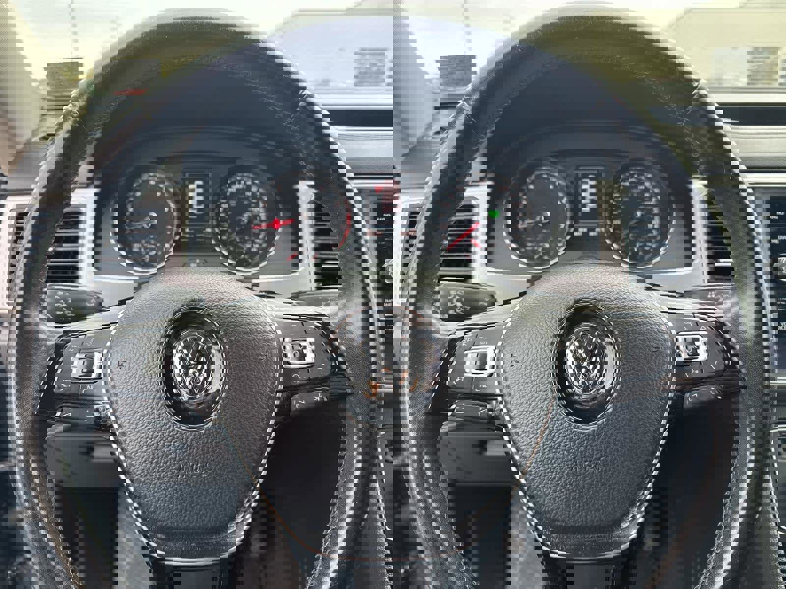 Used 2018 Volkswagen Atlas SE image 17