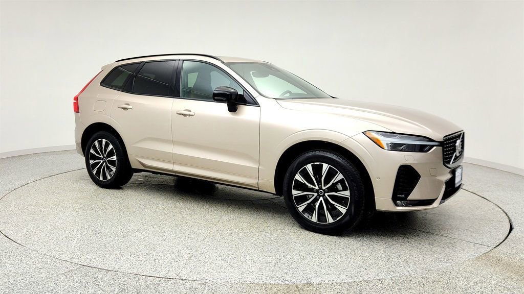 Used 2023 Volvo XC60 B5 Plus w/ Protection Package Premier AWD/4WD image 3