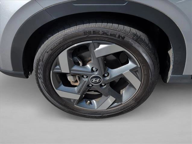 Certified 2024 Hyundai Venue SEL FWD image 25