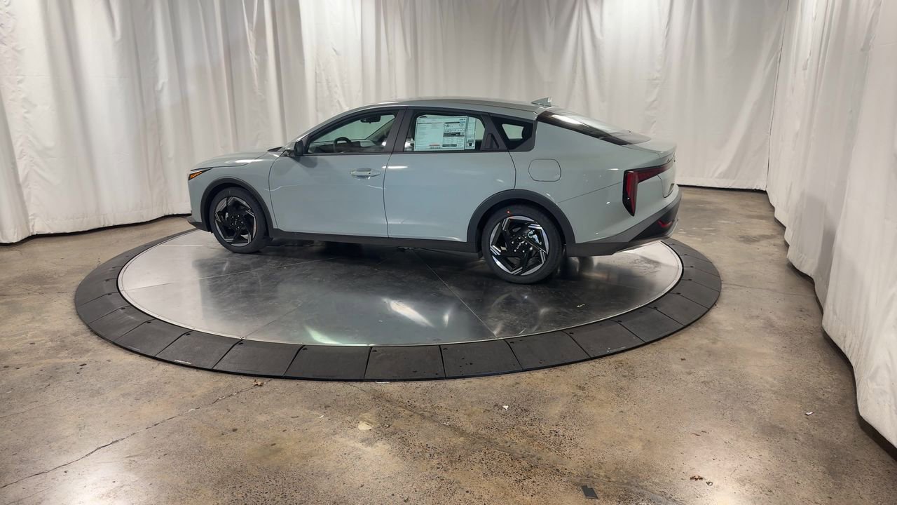 Certified 2025 Kia K4 EX image 6