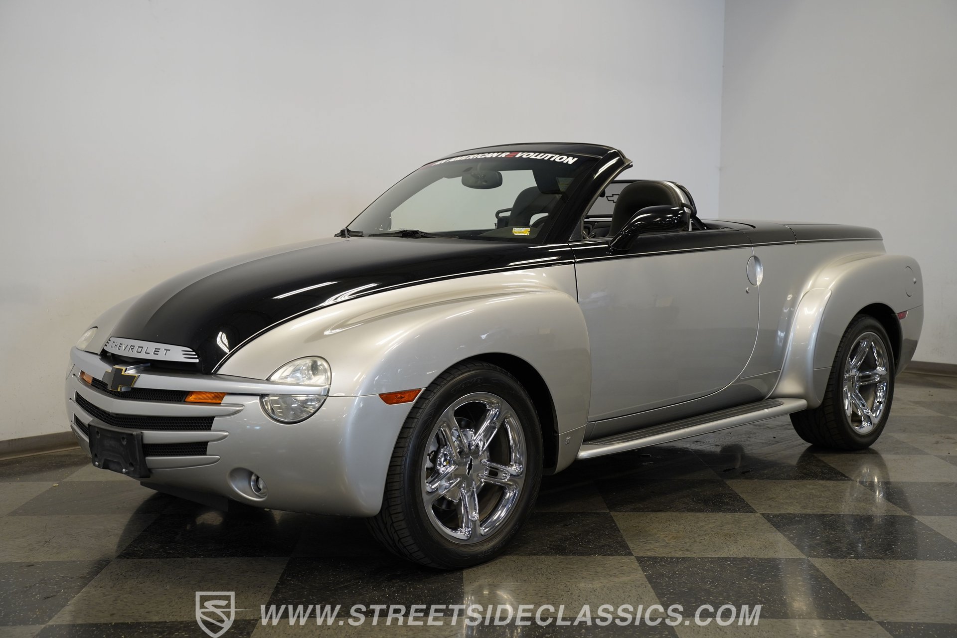 Used 2006 Chevrolet SSR w/ Preferred Equipment Group RWD image 39