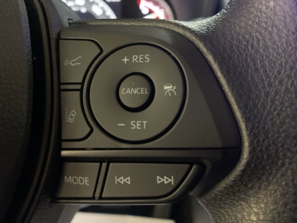 New 2025 Toyota RAV4 XLE image 27