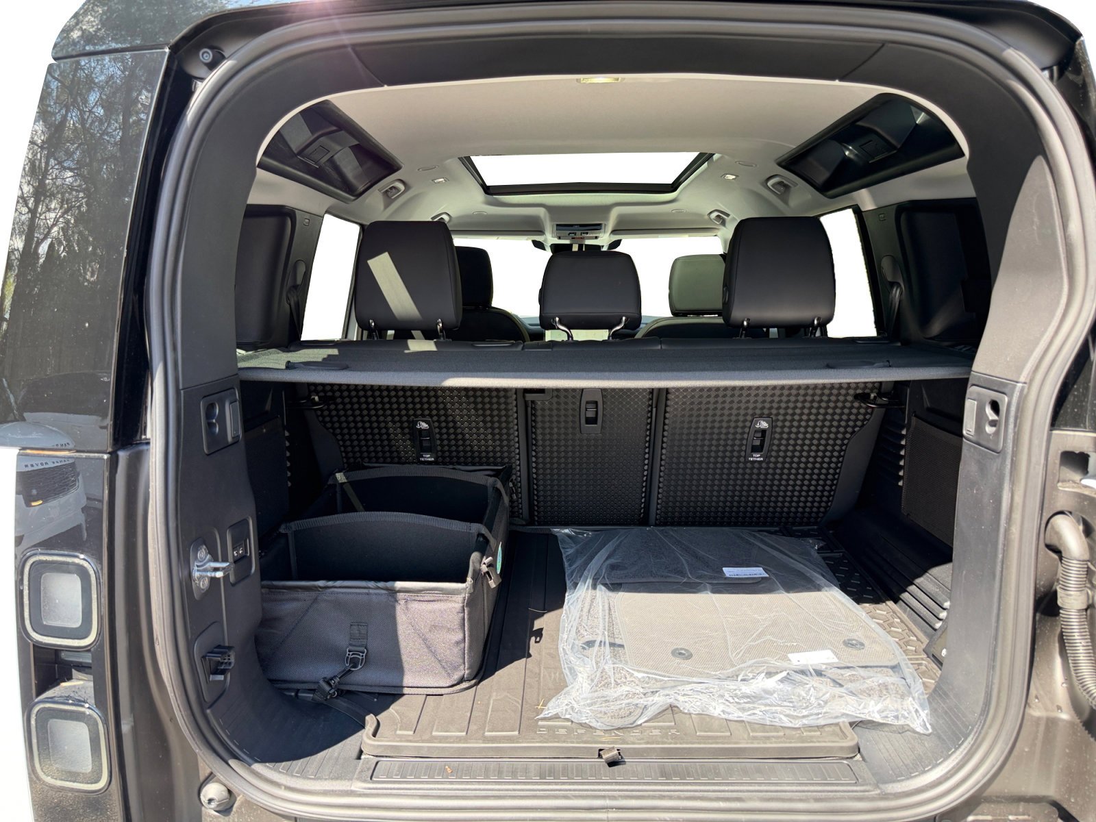 New 2026 Land Rover Defender 110 S AWD/4WD image 25