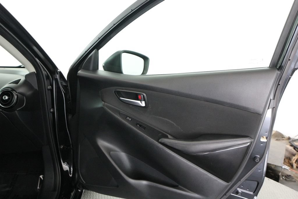 Used 2018 Toyota Yaris iA FWD image 46