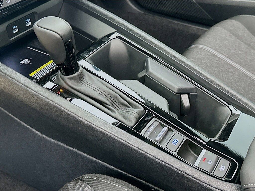 Used 2025 Honda Accord Sport image 27