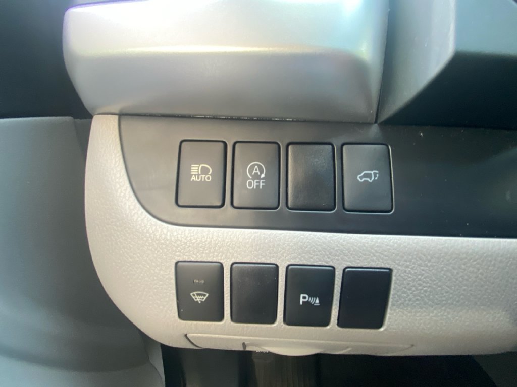 Used 2017 Toyota Highlander Limited AWD/4WD image 19