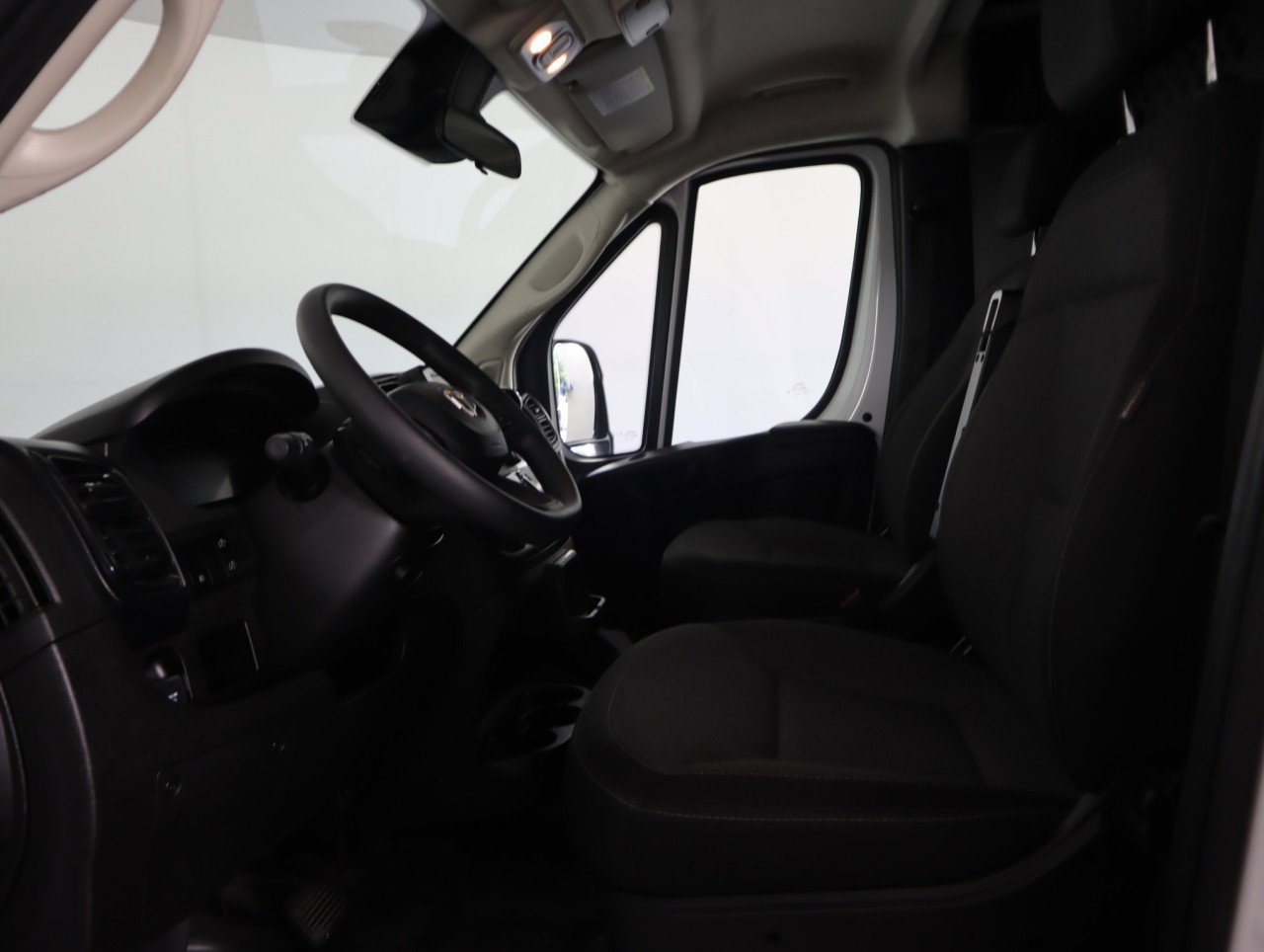 Used 2023 RAM ProMaster 2500 image 17