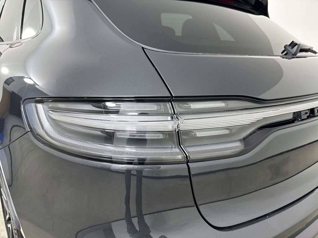 New 2026 Porsche Macan GTS AWD/4WD image 18