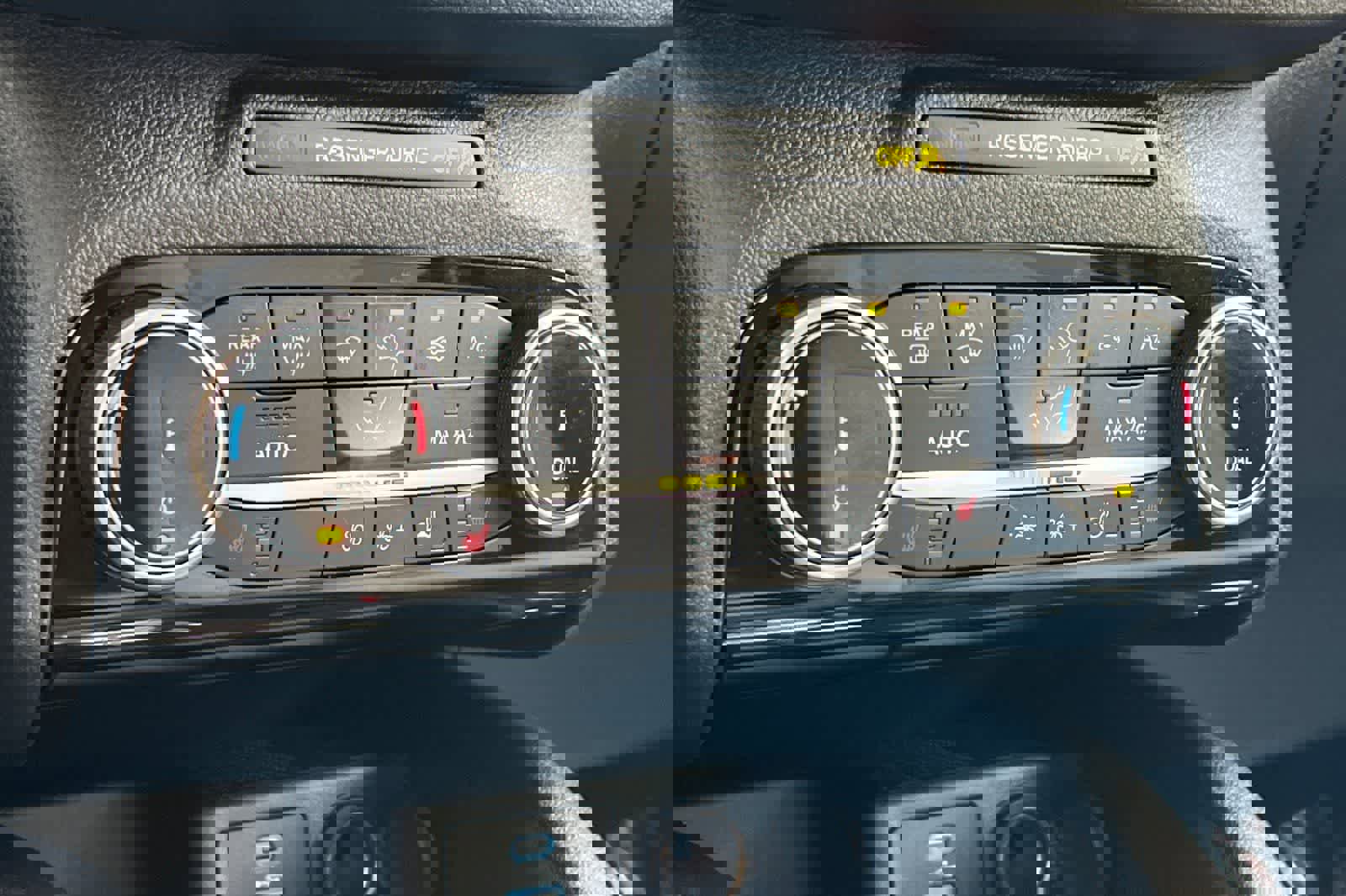 Used 2022 Ford Escape SE w/ Convenience Package image 25