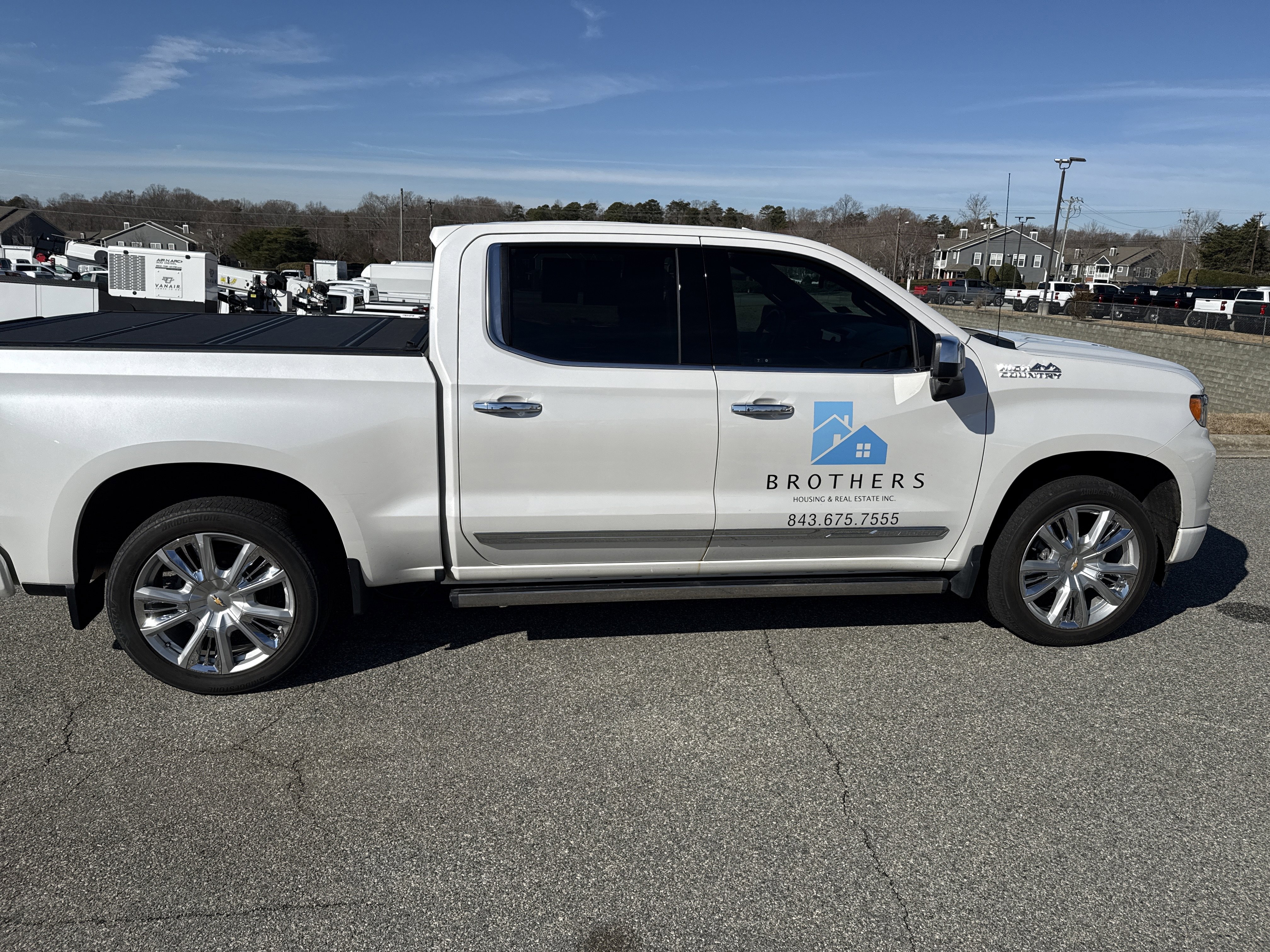 Used 2023 Chevrolet Silverado 1500 High Country image 11