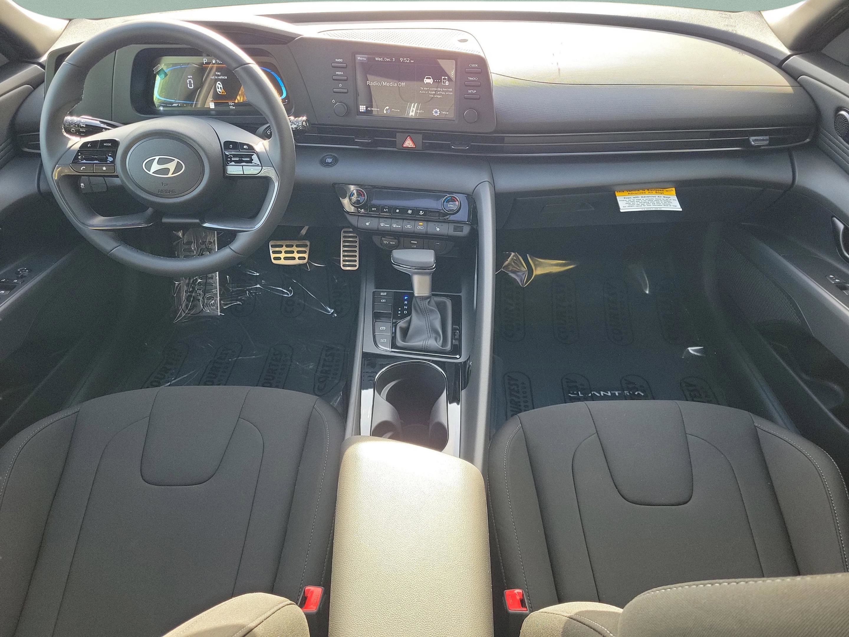 New 2026 Hyundai Elantra SEL Sport image 13