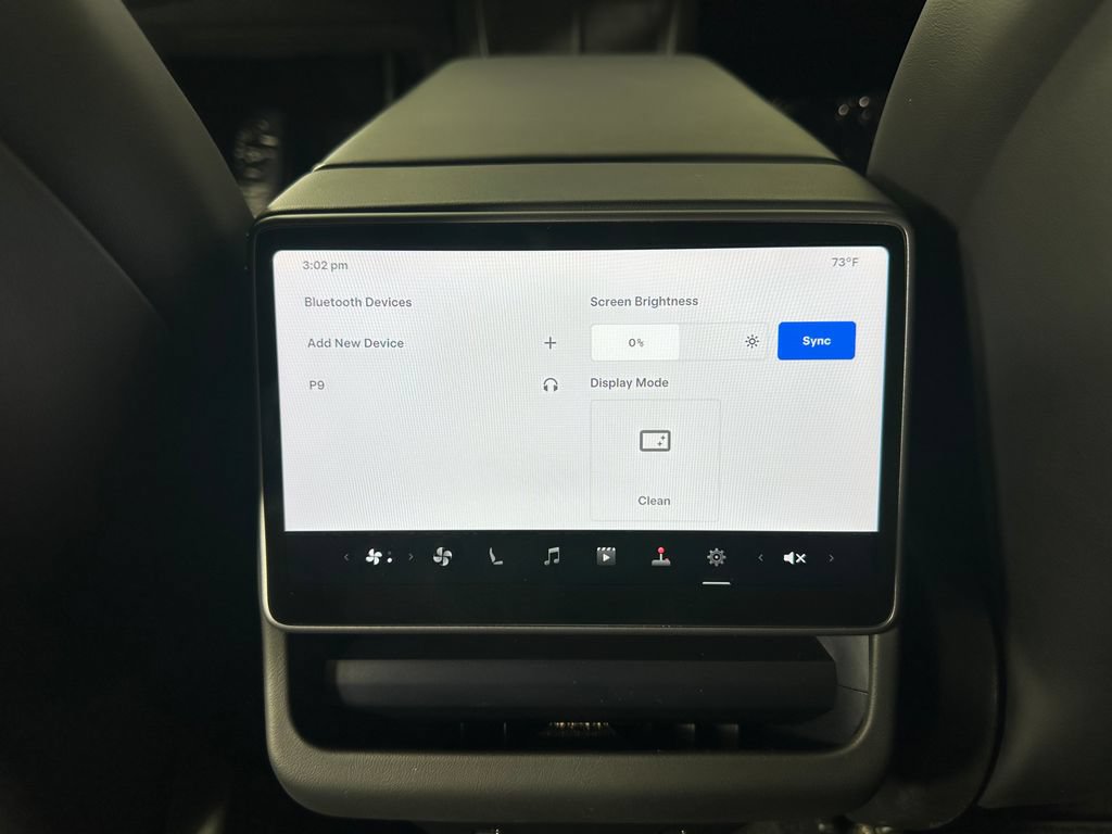 Used 2026 Tesla Model Y AWD image 31