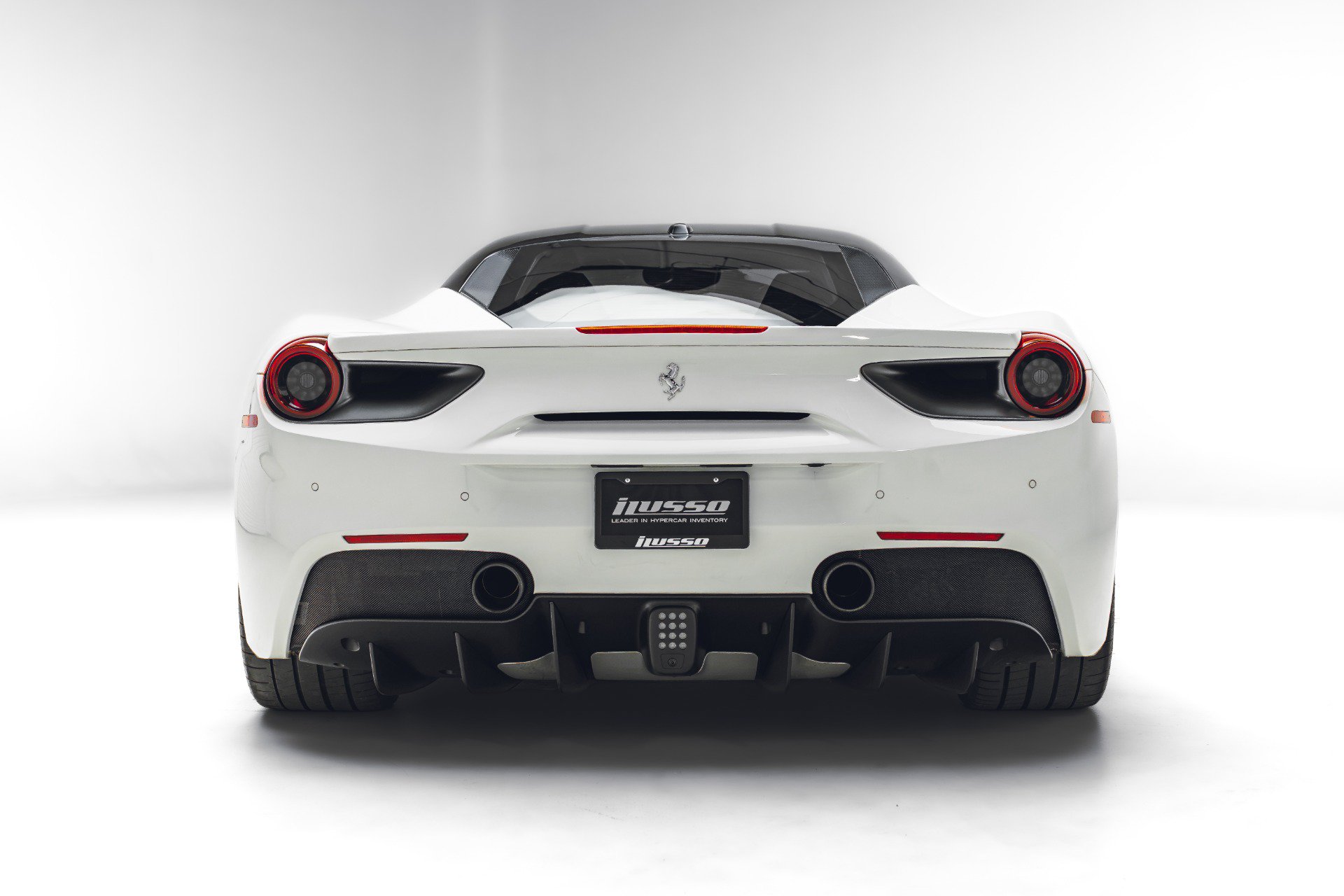 Used 2018 Ferrari 488 GTB RWD image 5