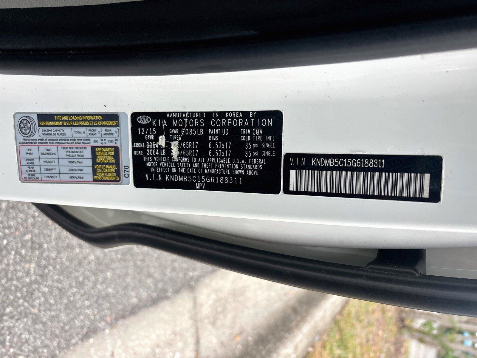 Used 2016 Kia Sedona LX w/ Option Group 020 FWD image 19