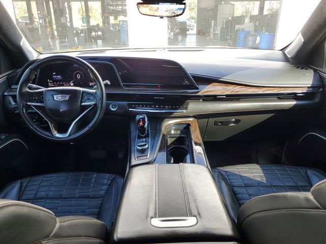 Used 2022 Cadillac Escalade Sport Platinum w/ LPO, ONYX Package image 11