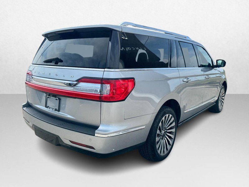 Used 2020 Lincoln Navigator L Reserve w/ Luxury Package AWD/4WD image 5