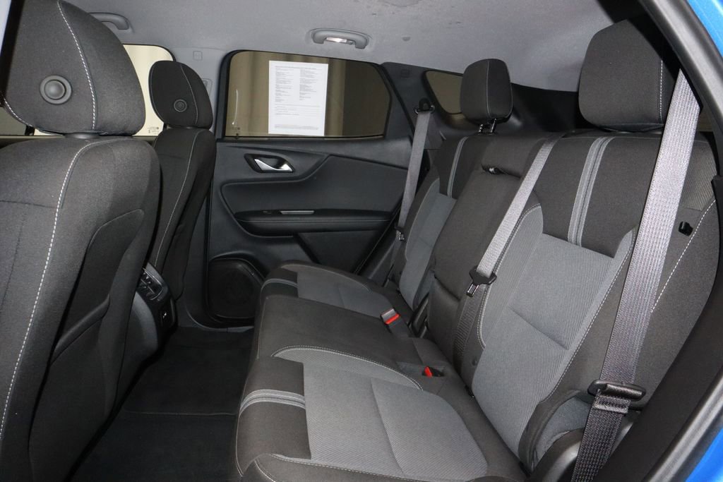 Used 2025 Chevrolet Blazer LT image 21