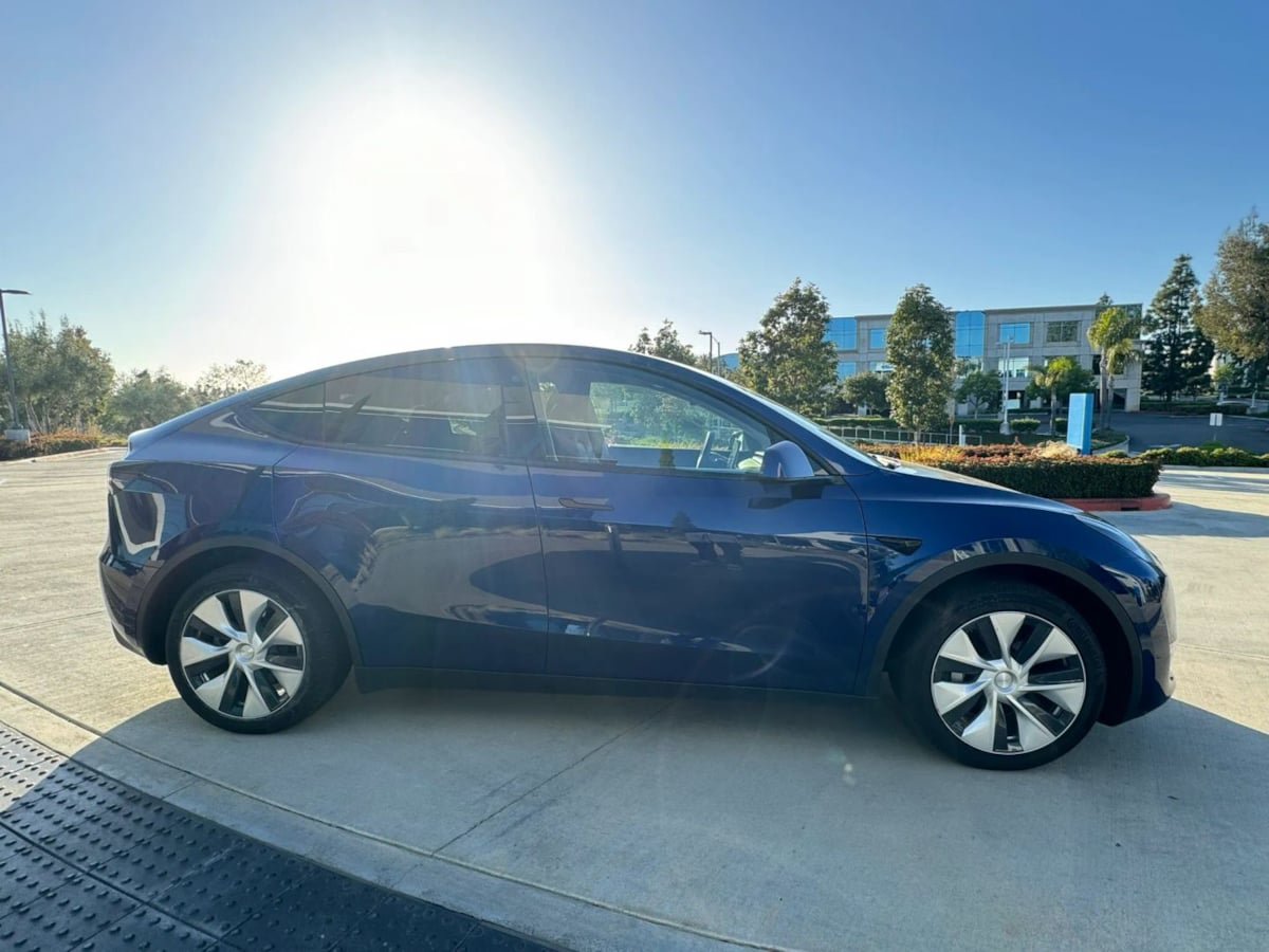 Used 2023 Tesla Model Y Long Range AWD/4WD image 4