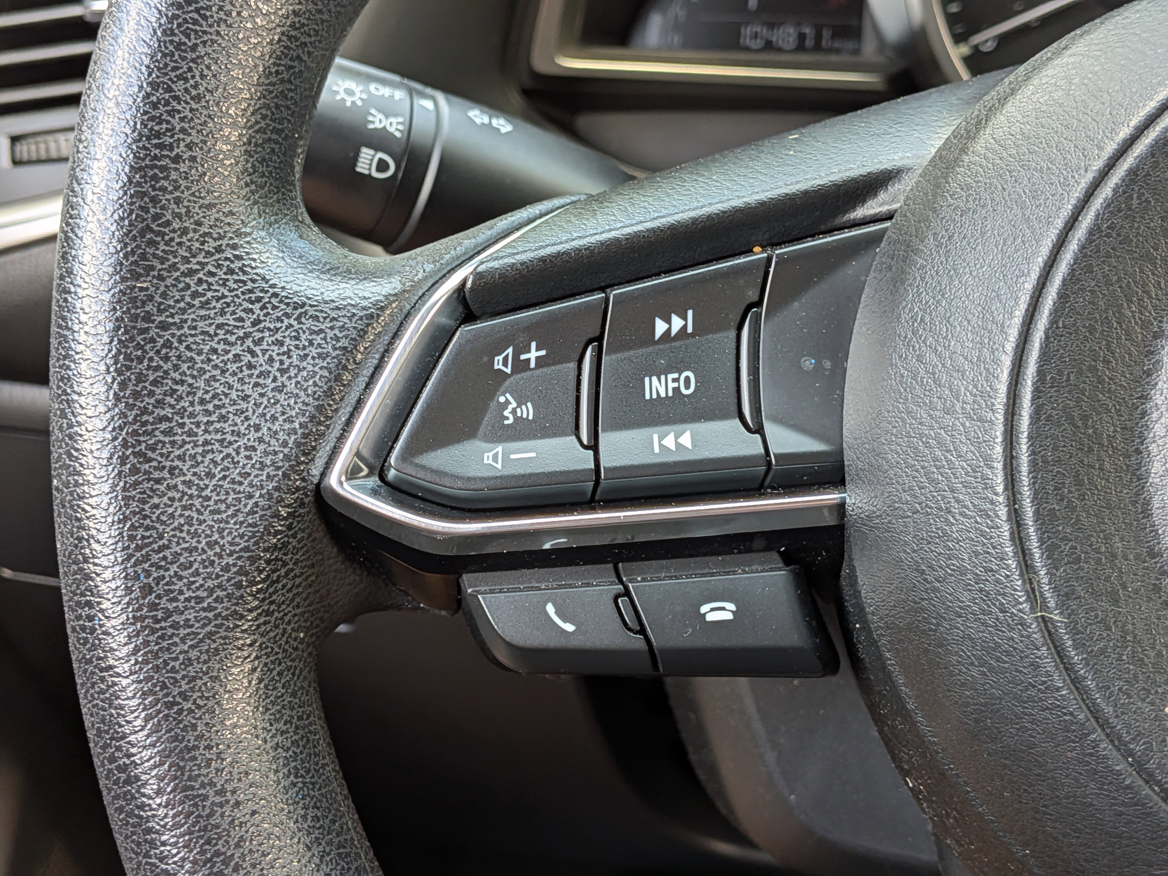 Used 2017 MAZDA MAZDA3 Sport image 23