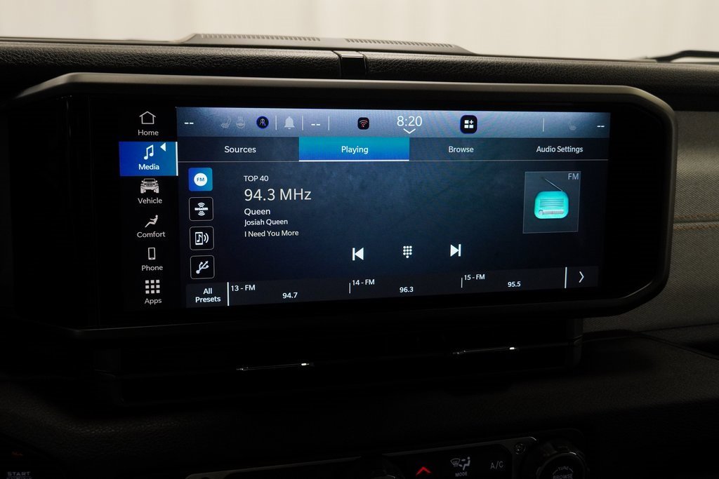 Certified 2024 Jeep Wrangler Willys image 27