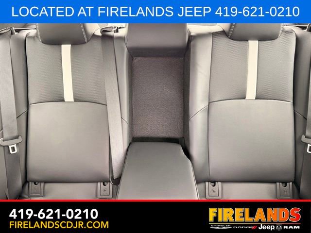 Used 2025 Toyota Camry SE FWD image 27