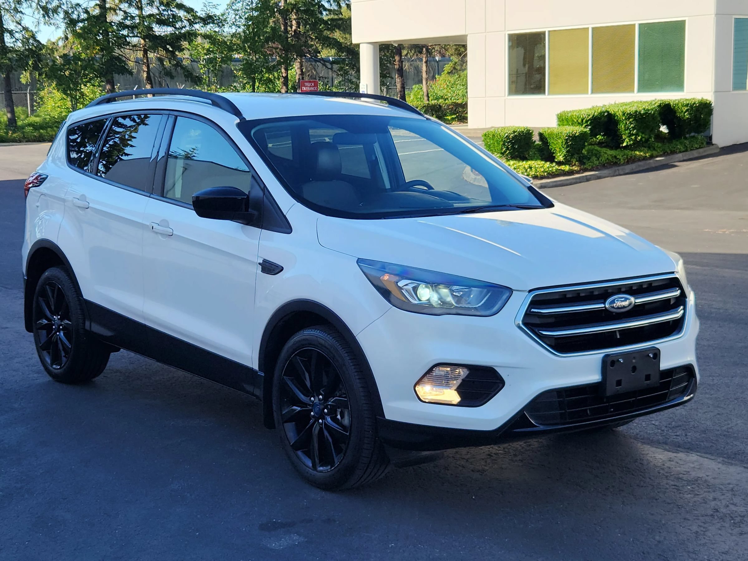 Used 2019 Ford Escape SE AWD/4WD image 5