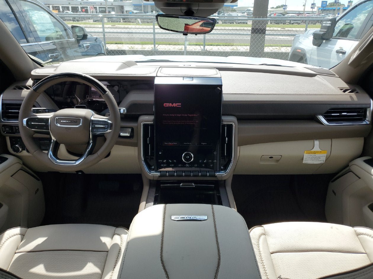 New 2027 GMC Yukon Denali w/ Denali Reserve Package AWD/4WD image 12