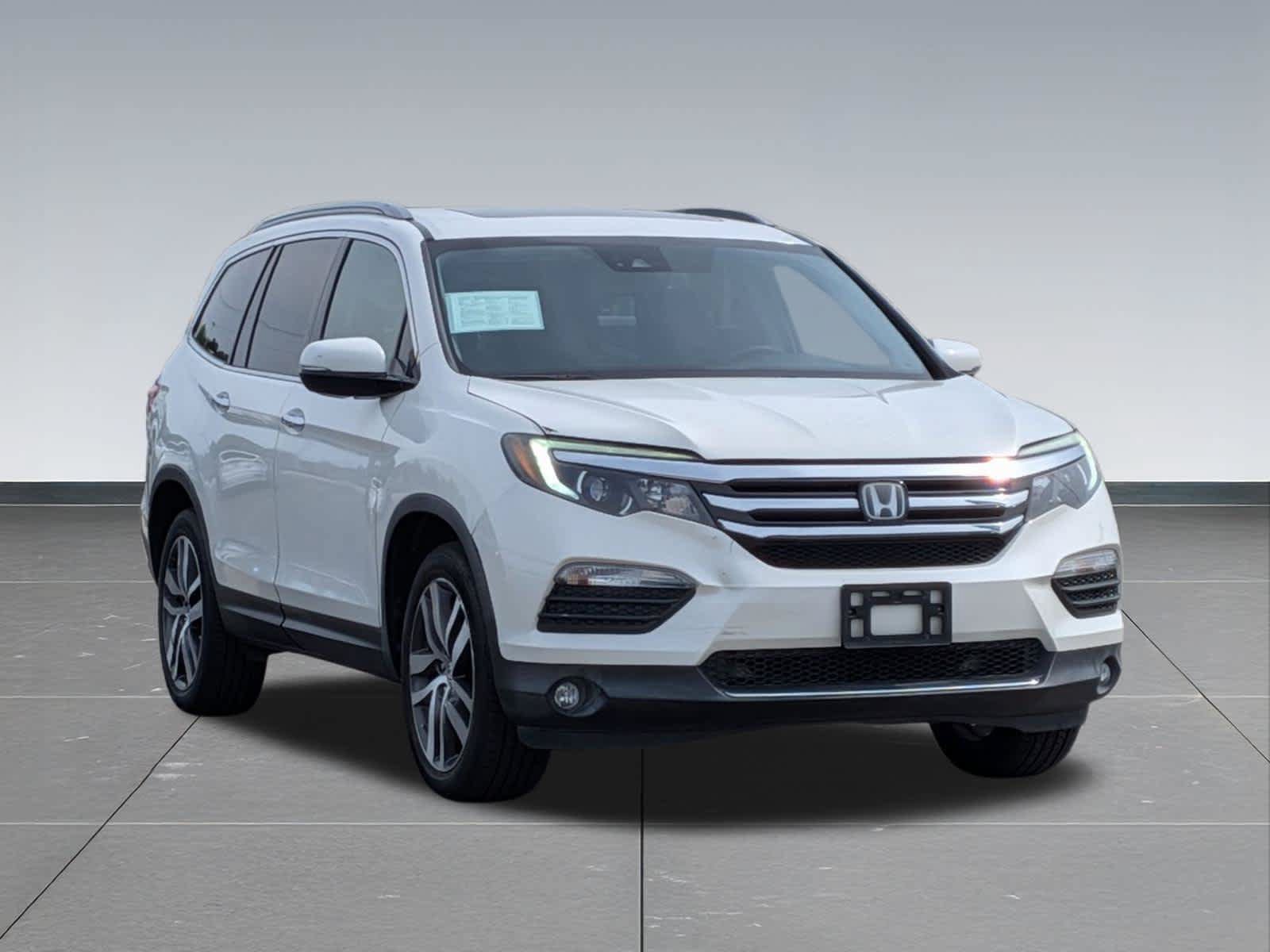 Used 2017 Honda Pilot Elite image 7