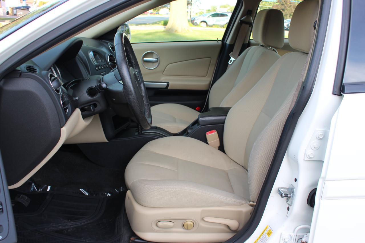 Used 2008 Pontiac Grand Prix w/ Preferred Package FWD image 14