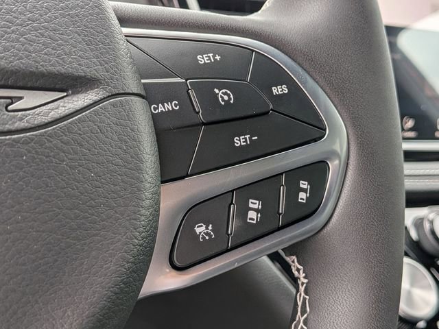 New 2027 Chrysler Pacifica Select FWD image 15