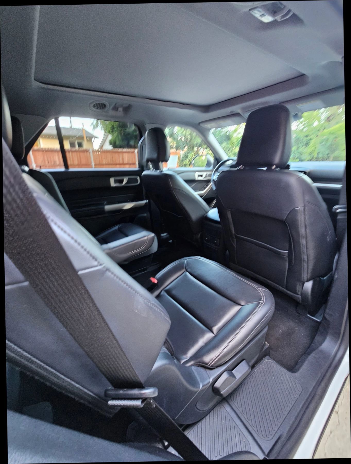 Used 2023 Ford Explorer XLT w/ Equipment Group 202A image 26