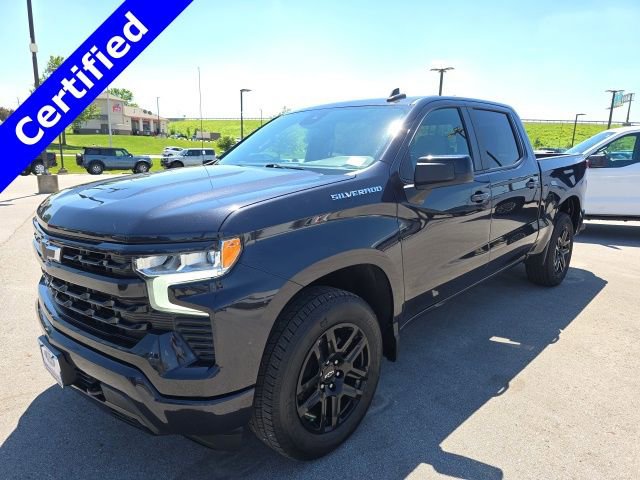 Used 2022 Chevrolet Silverado 1500 RST image 1
