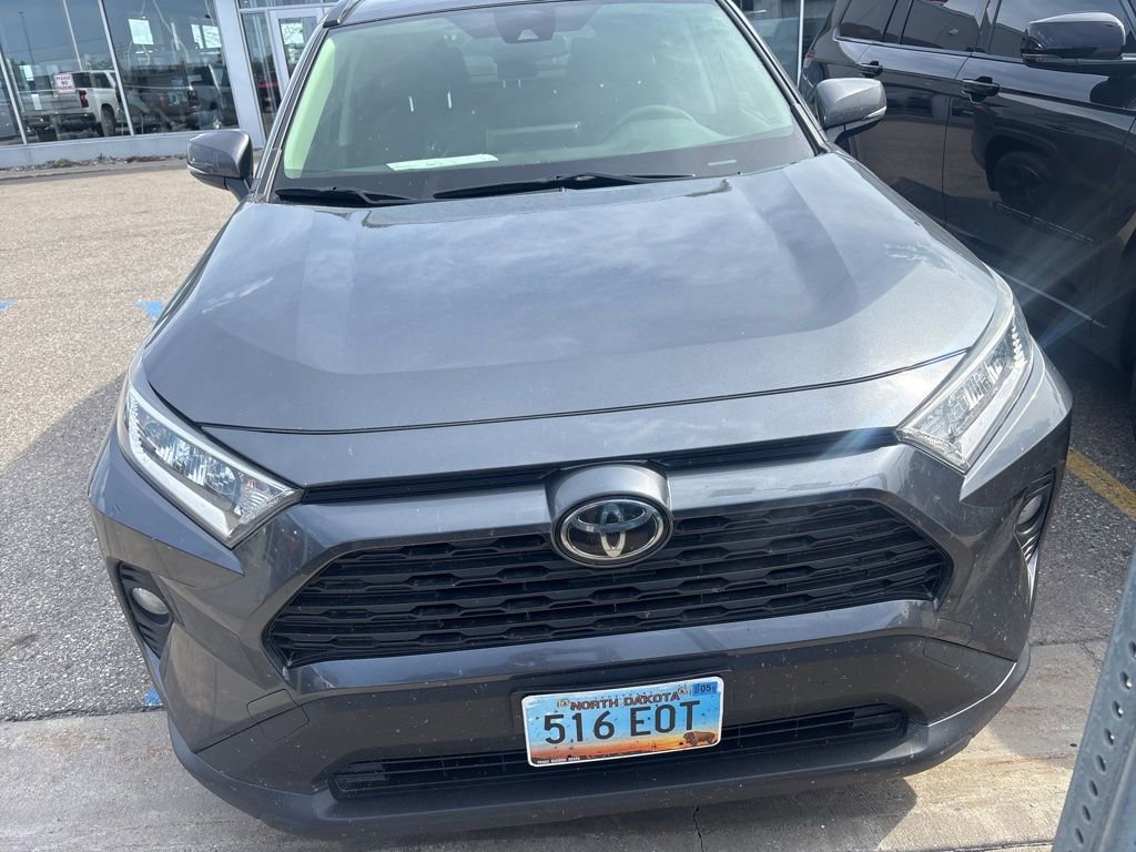 Used 2019 Toyota RAV4 XLE w/ Convenience Package AWD/4WD image 2