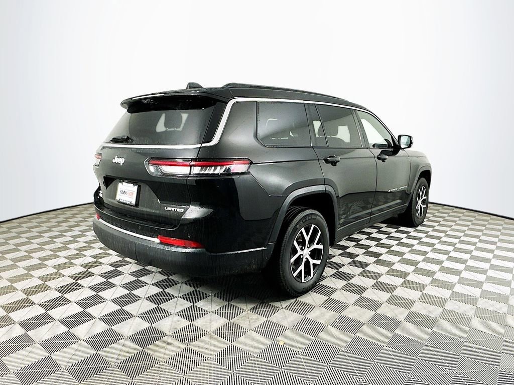 Certified 2024 Jeep Grand Cherokee L Limited w/ Luxury Tech Group II image 12