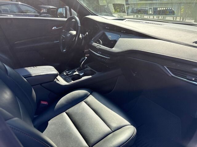 Used 2022 Cadillac XT4 Sport image 14