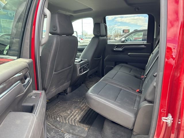 Used 2025 Chevrolet Silverado 3500 LTZ w/ LTZ Convenience Package image 6