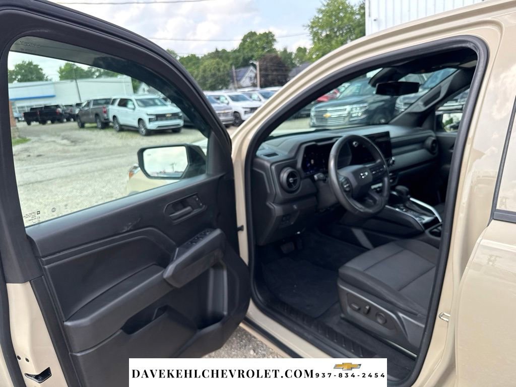 Used 2023 Chevrolet Colorado Trail Boss w/ Advanced Trailering Package AWD/4WD image 9
