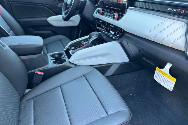 New 2026 GMC Canyon AT4X AWD/4WD image 17